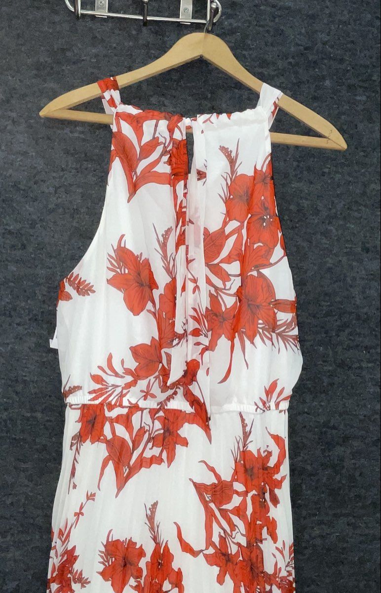 Lane Bryant Women's Red White Floral Pleated Sleeveless Halter Maxi Dress NWT 18