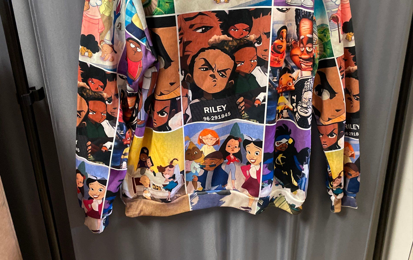 DYKHMILY Men's Boondocks Bebe's Kids Animation All-Over Print Hoodie Sz M
