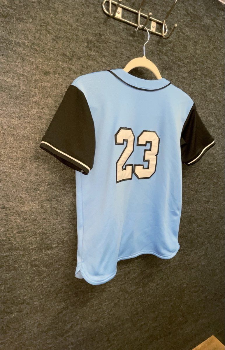 Jordan Boys Youth Baseball Jersey Blue Black Jumpman 23 Button Up Sz M
