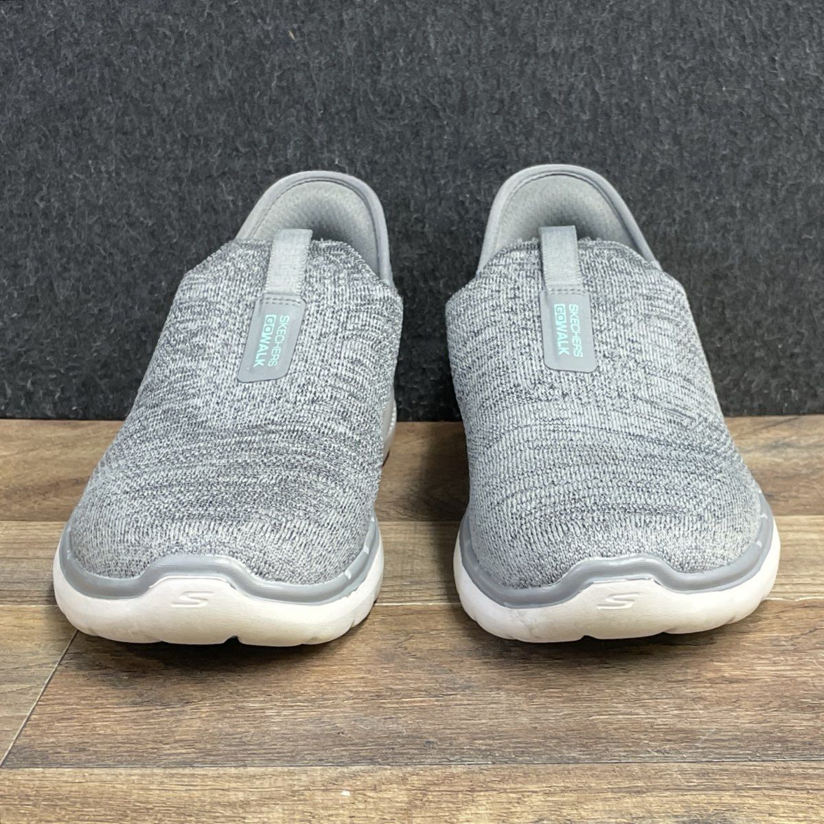 Skechers Hands Free Slip-Ins Go Walk 6 Grey Sneakers Size 8.5