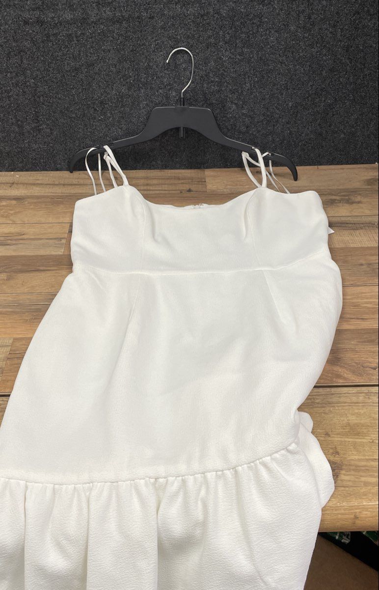 Dress The Population Women's White Ruffle Hem Mini Dress Sleeveless NWT Sz L
