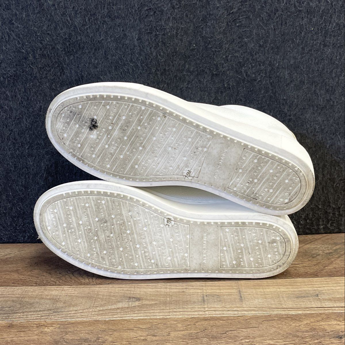 Alex Marie White Leather Pearl Embellished Platform Fashion Sneakers Size 7.5M