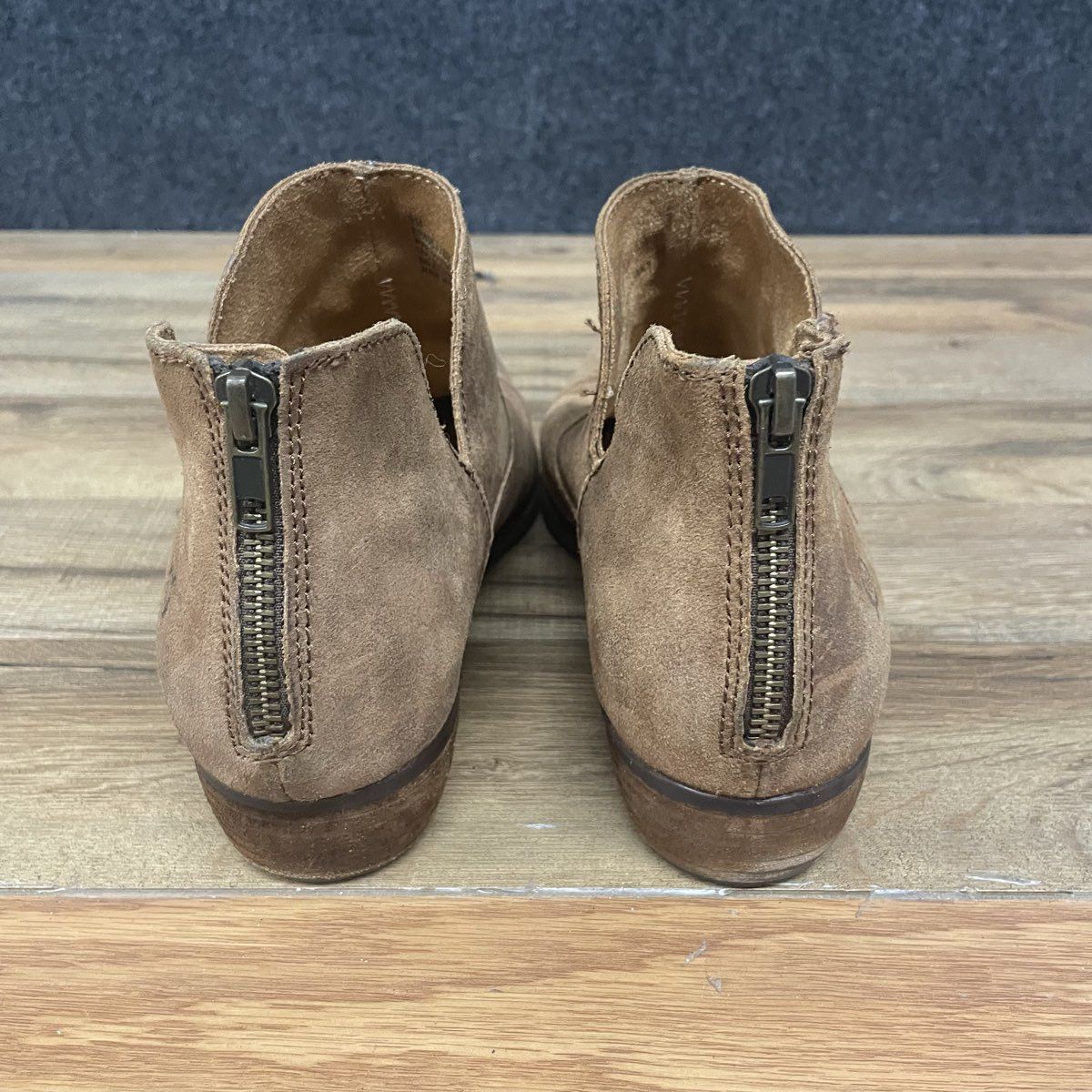 Born Kerri Brown Suede Back Zip Cutout Ankle Booties Women's Size 9M