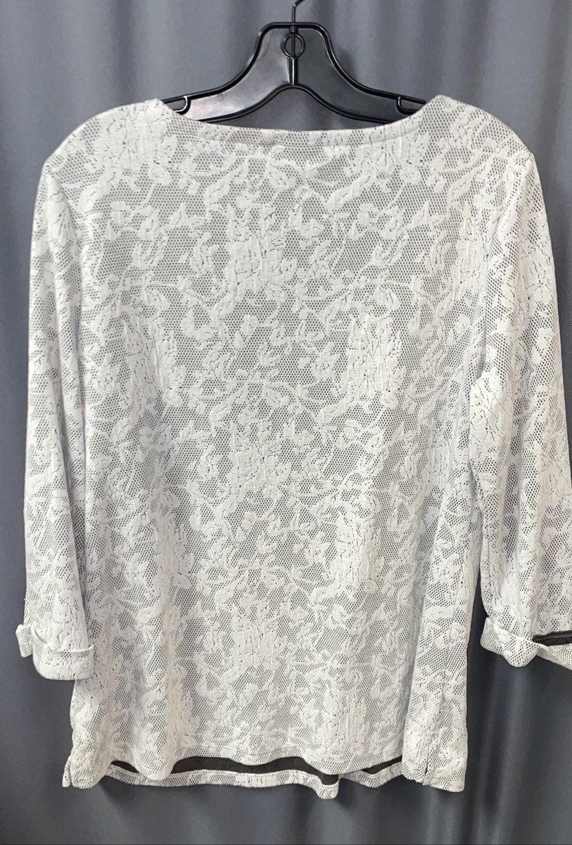 Croft & Barrow Women's Grey Floral Lace Overlay Long Sleeve Top Sz M