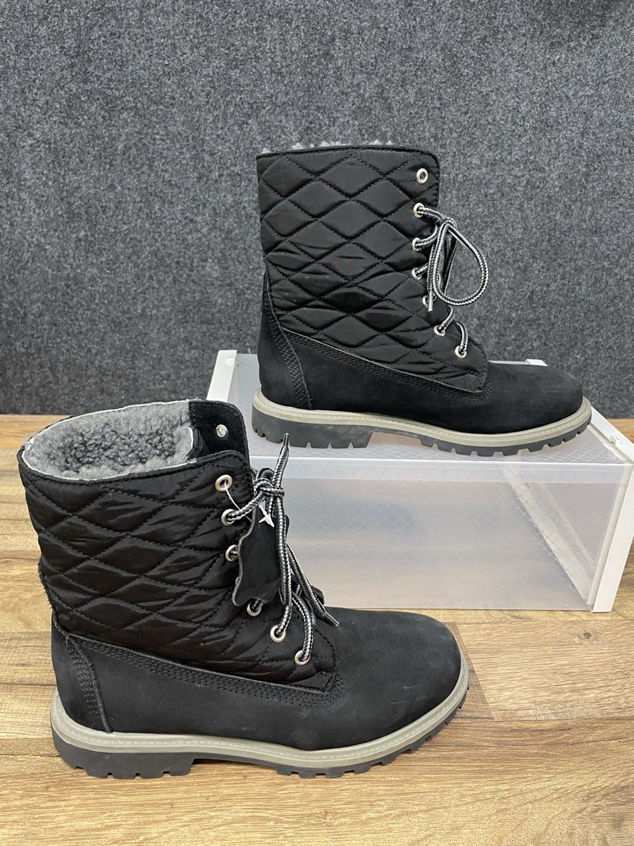 Cloud Nine Sheepskin Jo Jo Black Quilted Winter Boots Women's Size 7