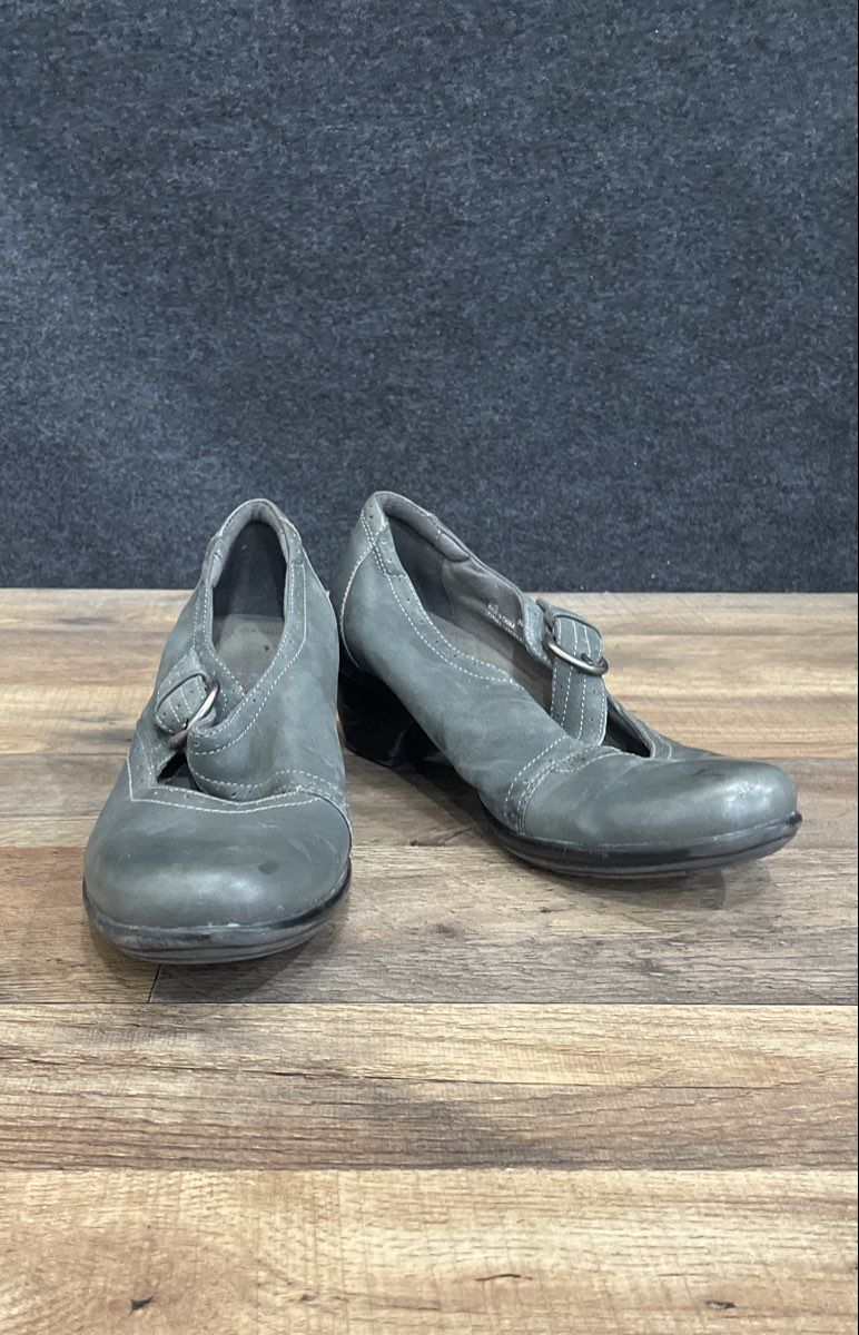 Clarks 39346 Green Leather Mary Jane Buckle Block Heels Women's Size 9M