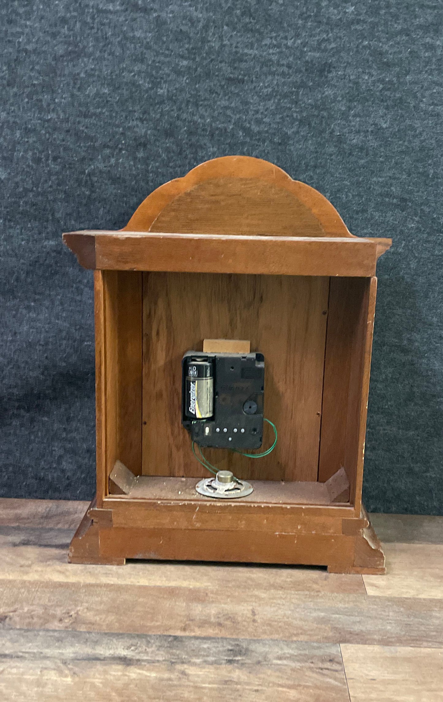 Vintage Westminster Quartz Mantle Clock Wood Case Traditional Tempus Fugit