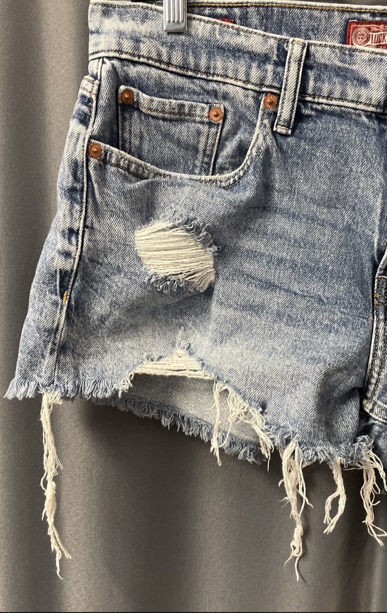 Lucky Brand Women's Boy Mid Rise Distressed Denim Shorts Graphic Skeleton 8/29