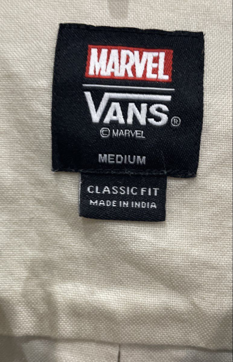 Vans x Marvel Men's Cream All Over Print Avengers Button Up Shirt Sz M