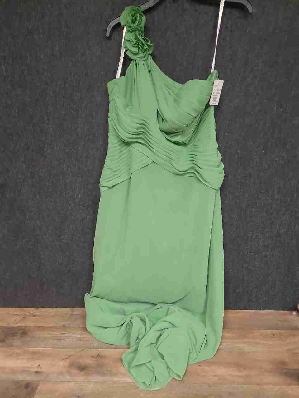 David's Bridal Women's Clover Green One Shoulder Chiffon Ruched Dress Sz 12 NWT