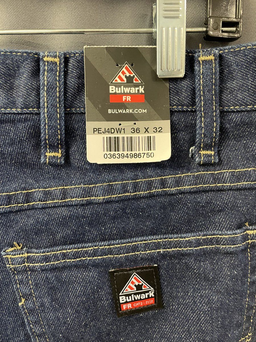 Bulwark FR Men's PEJ4DW1 Flame Resistant Denim Blue Jeans NWT CAT 2 NFPA 36x32