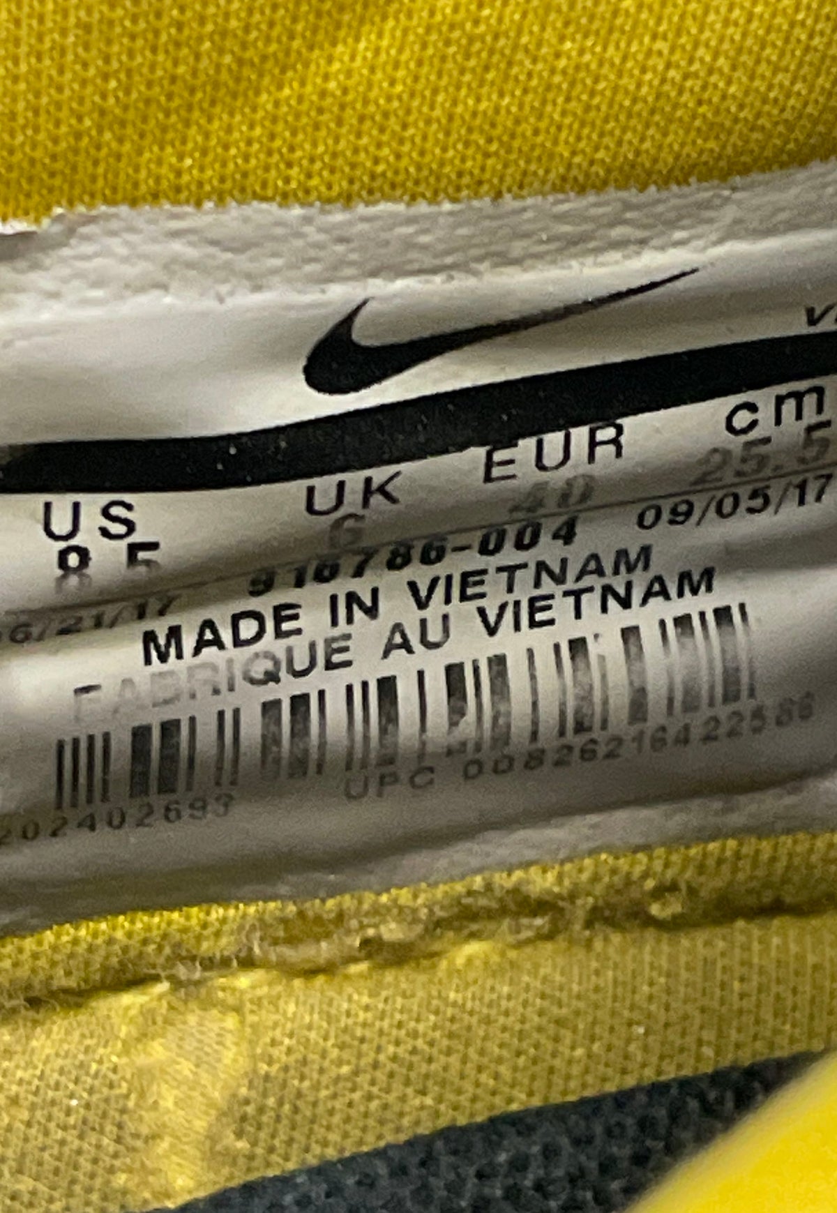 Nike Women's Free TR 7 Wolf Grey White Sulfur Yellow Training Shoes Size 8.5