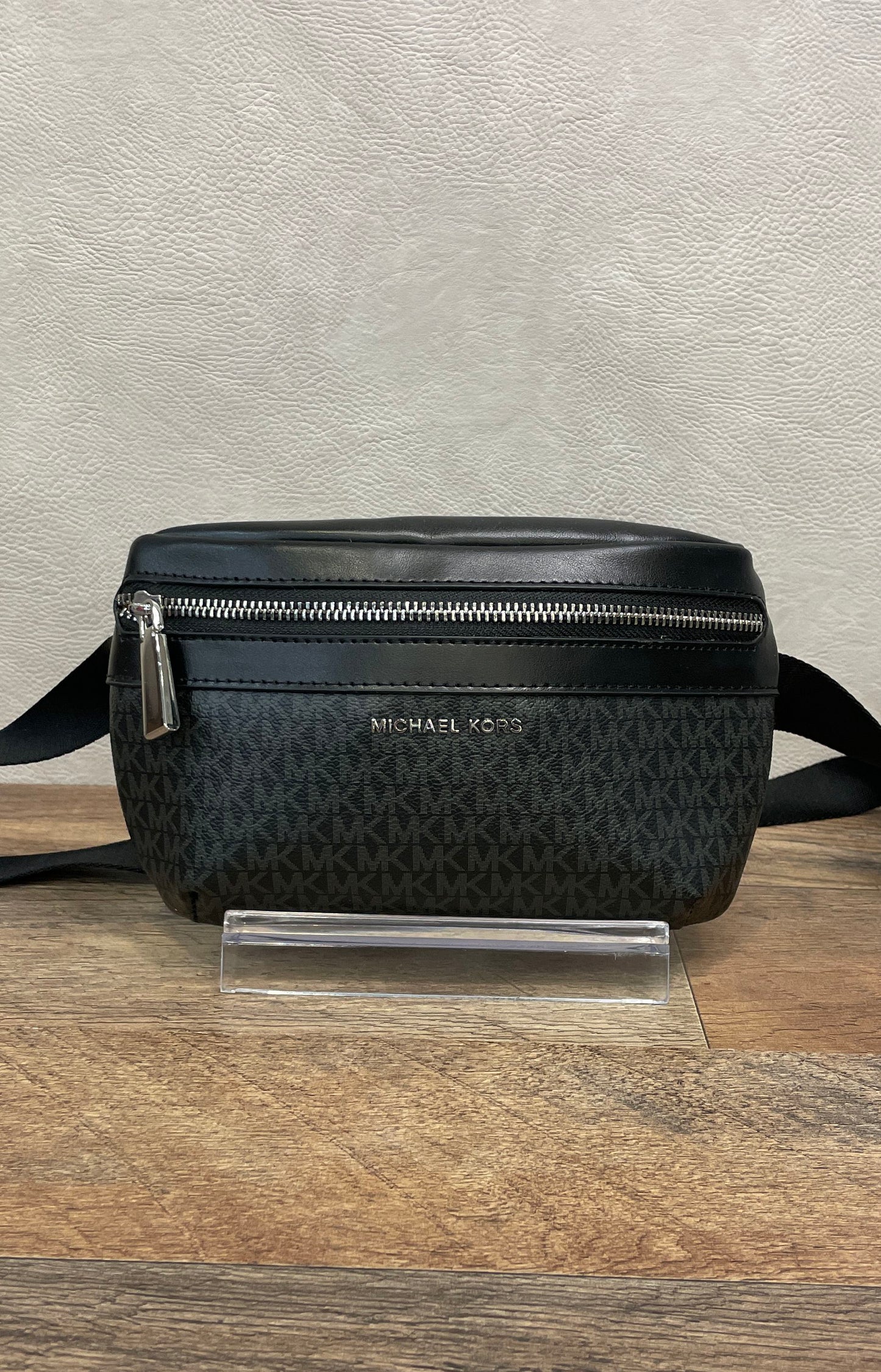 Michael Kors Black Grey Signature Logo MK Belt Bag Crossbody Silver Hardware