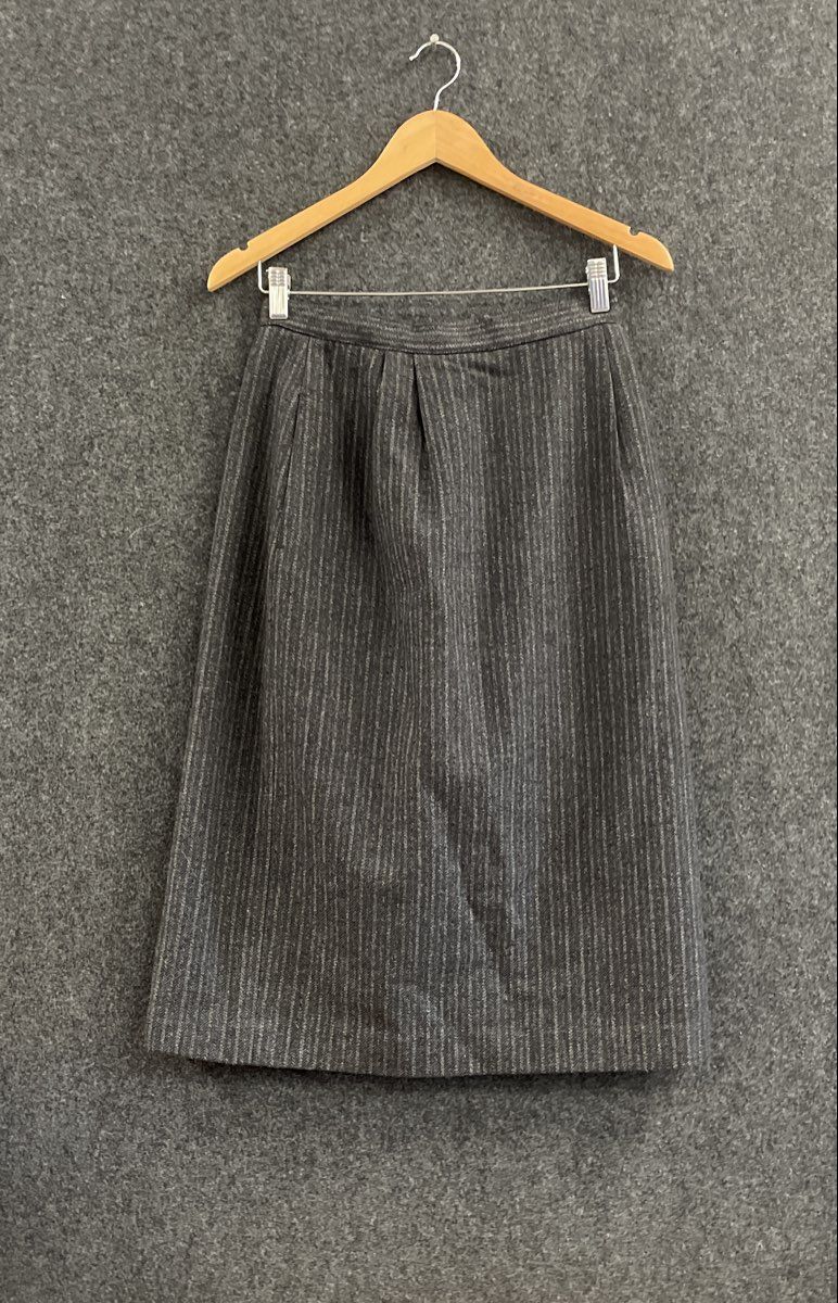 Glenbrooke Women's Gray Pinstripe Wool Blend Blazer Skirt Set Vintage 90s Sz 12