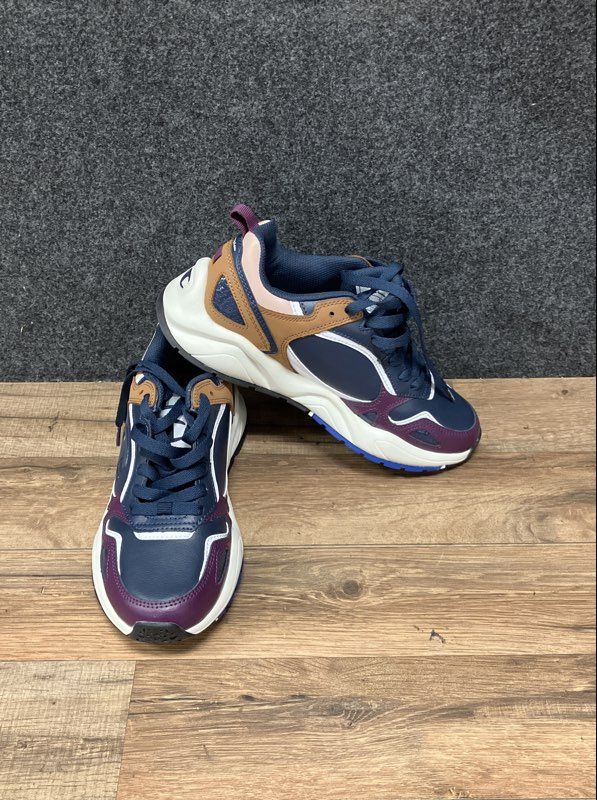 Champion 93Eighteen Navy Blue Burgundy Tan Women's Lifestyle Sneakers Size 9