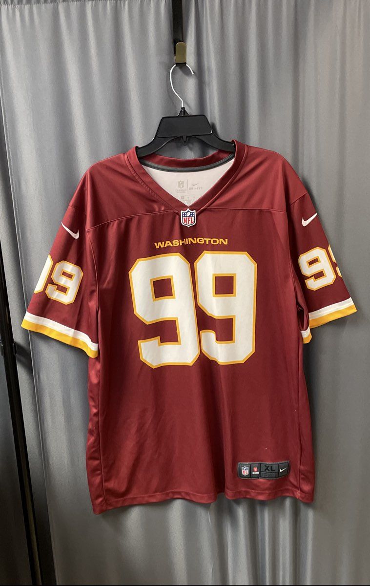 Nike Men's Washington Football Team #99 Chase Young Jersey Burgundy XL