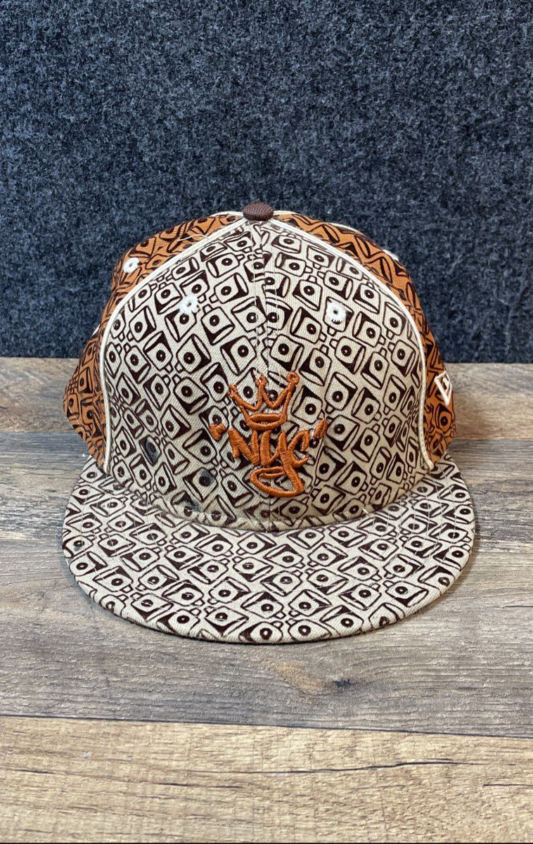 Vintage New Era 59FIFTY NYC Crown Spray Can Print Wool Fitted Hat Sz 7 1/4