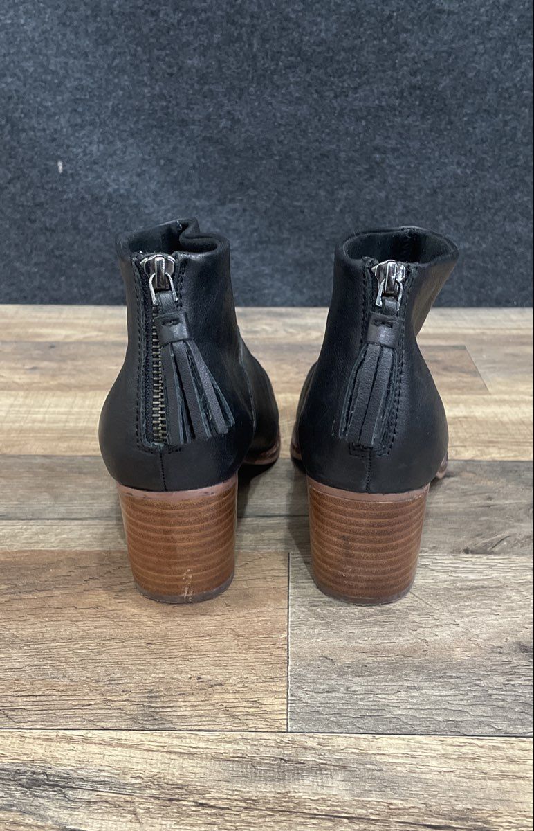 TOMS Leila Black Leather Tassel Back Zip Ankle Boots Block Heel Women's Size 8