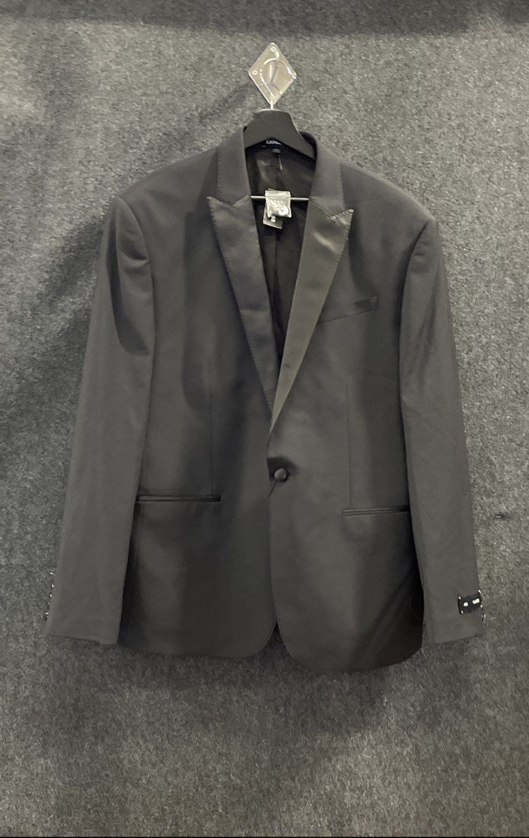Express Men's Black Tuxedo Jacket Stretch Classic Wrinkle Resist Sz 44R NWT