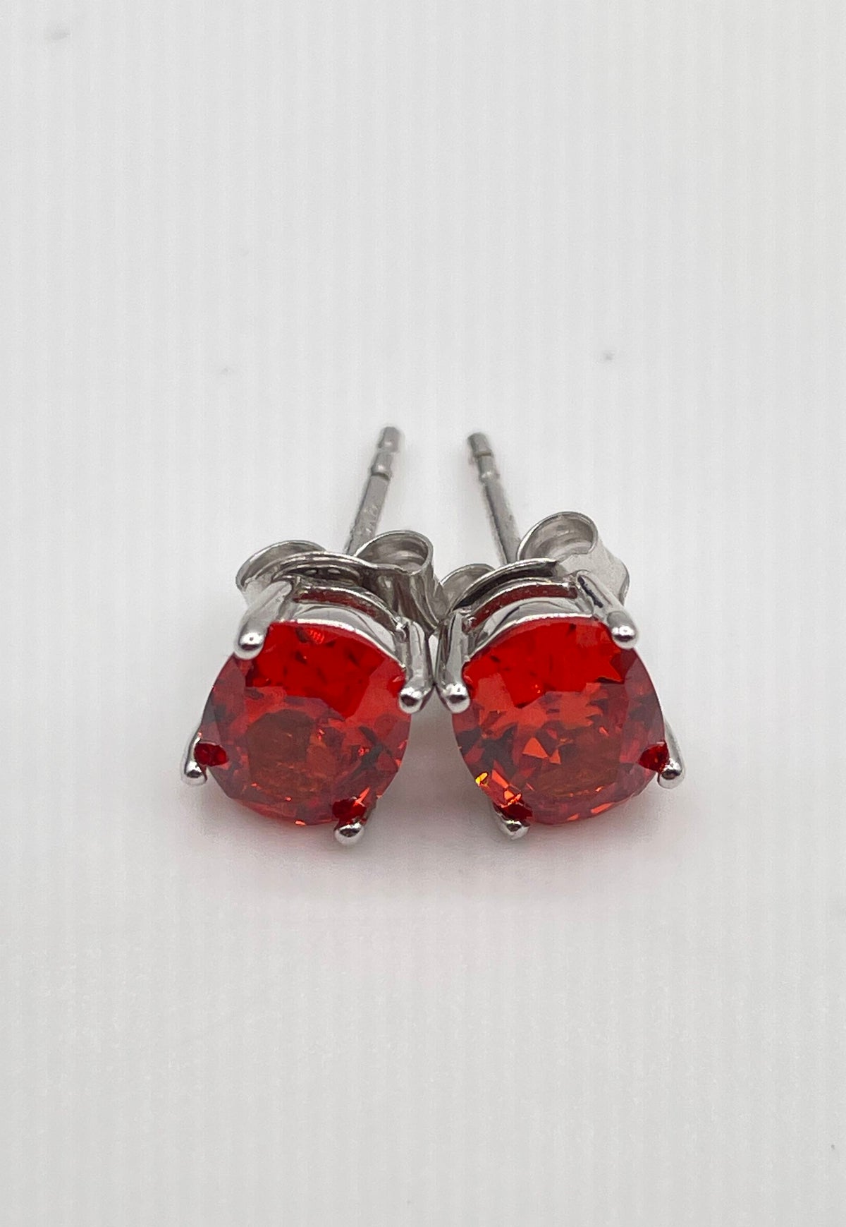 925 Sterling Silver Oval Reddish-Orange CZ Stud Earrings 2.1g