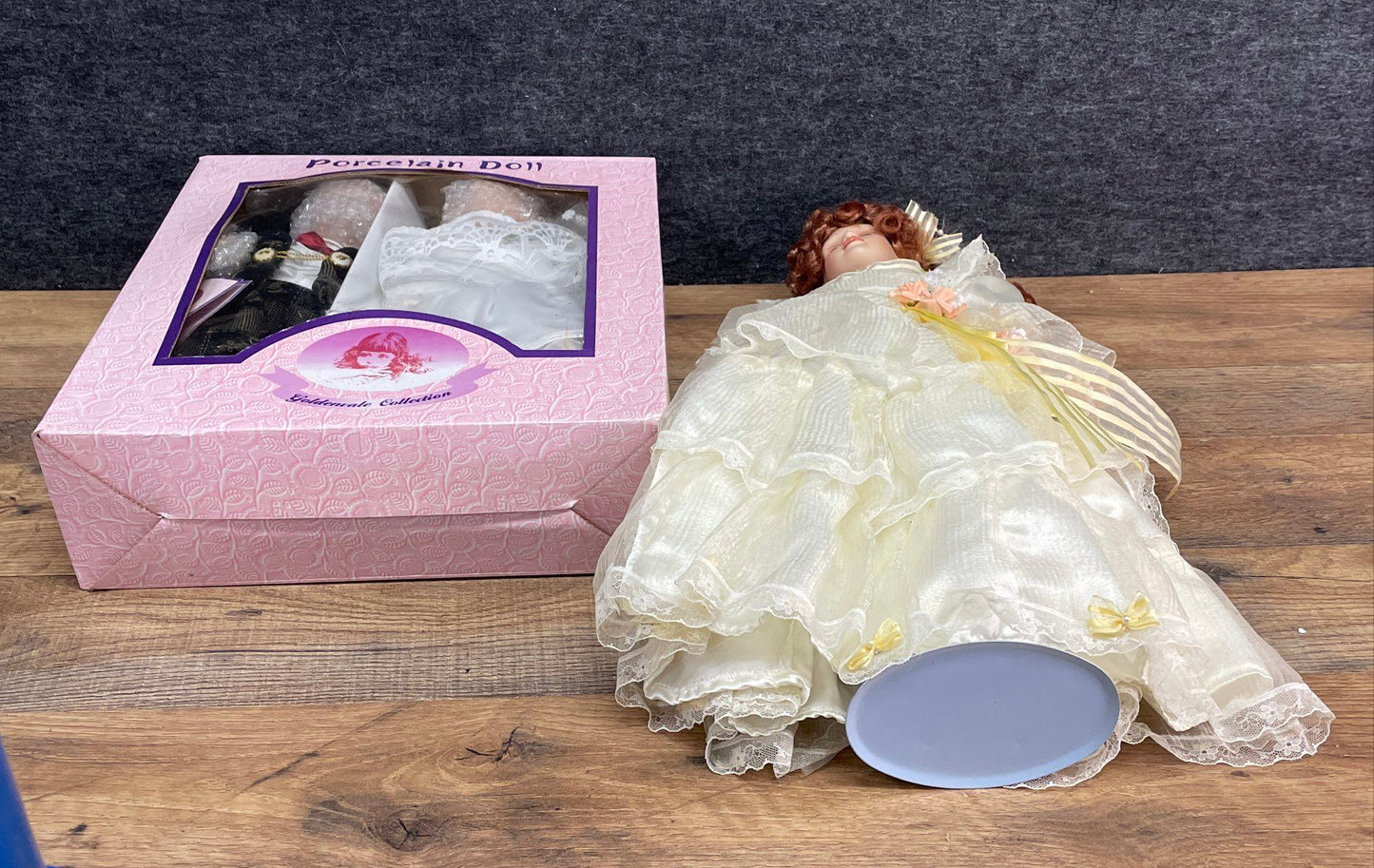 Vintage Porcelain Doll Bridesmaids Collection Bride Groom Outfits Box & Stand