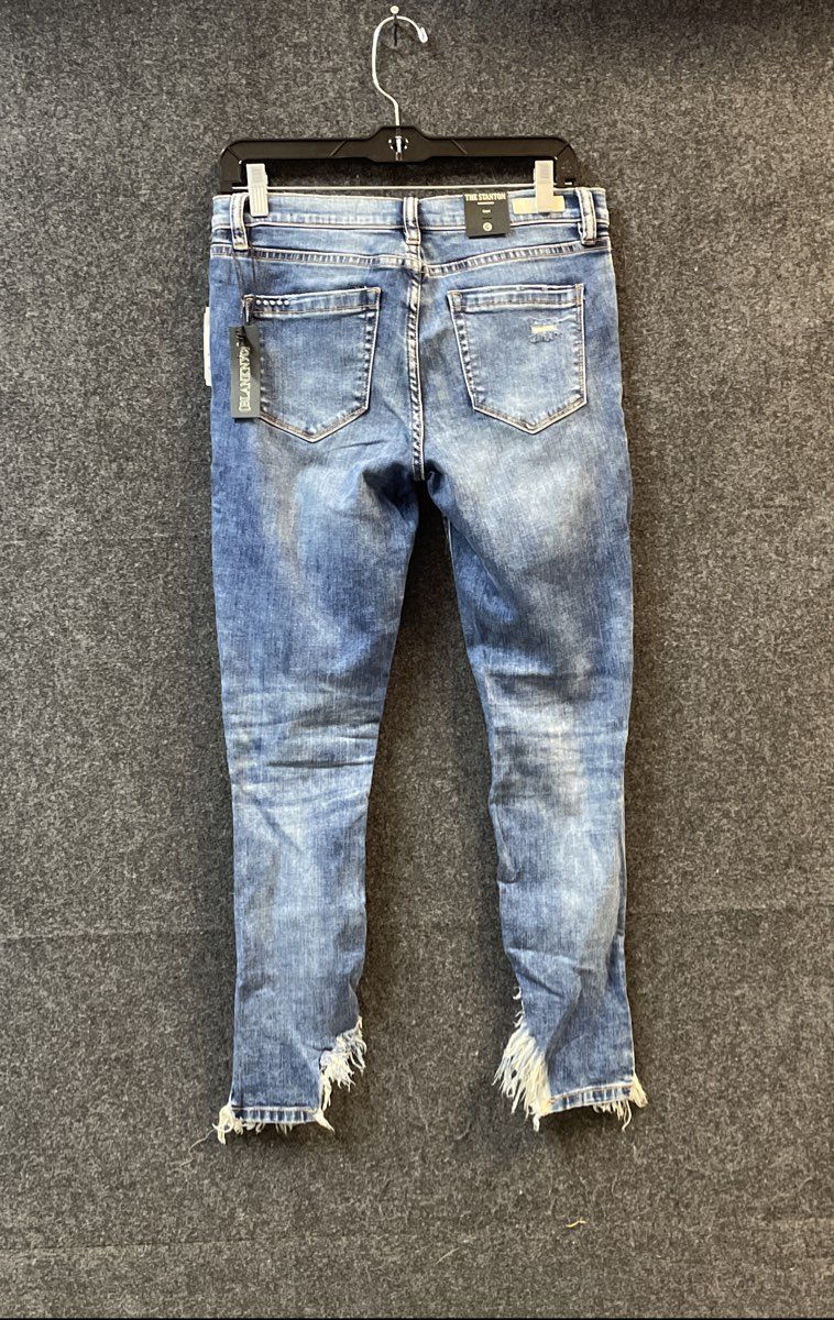 [BLANKNYC] Women's The Stanton Capri Blue Distressed Frayed Hem Jeans Sz 28 NWT