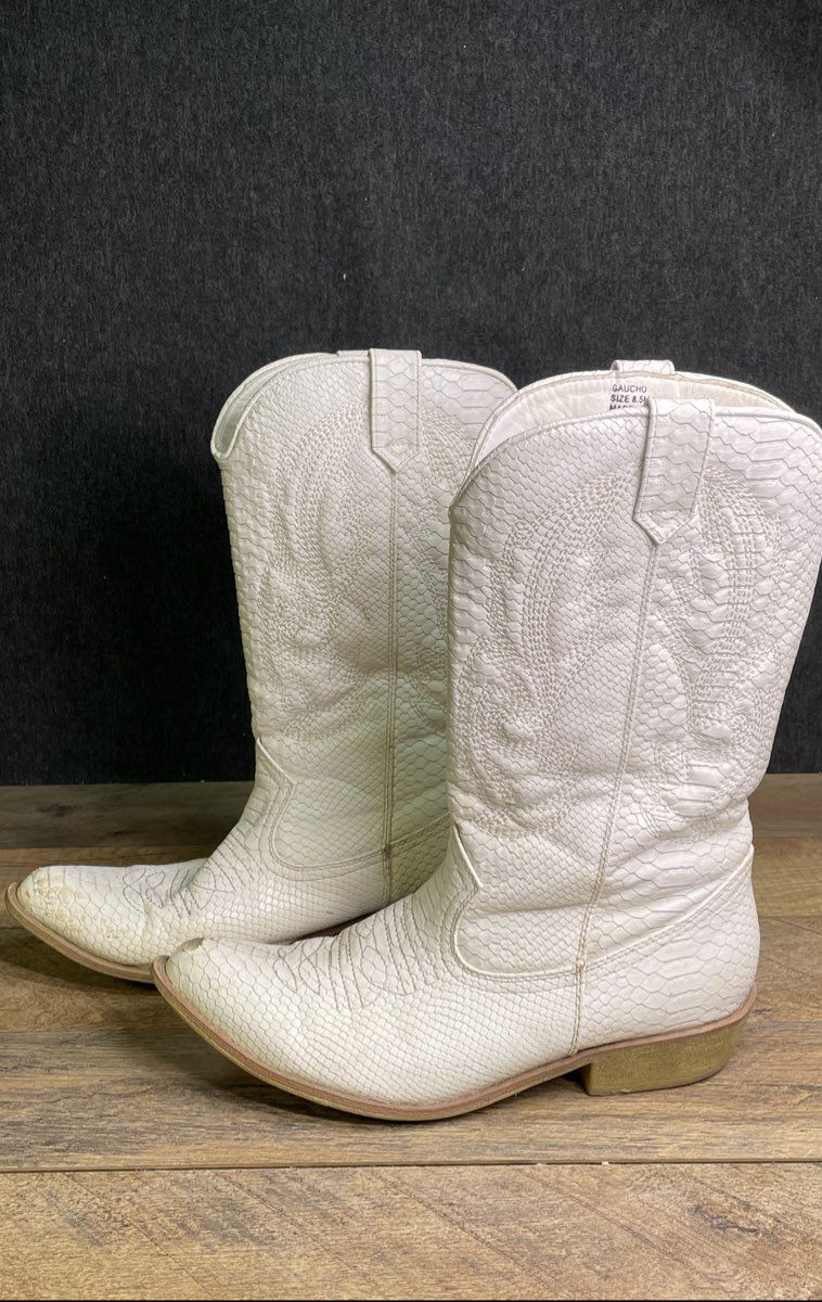 Coconuts by Matisse Gaucho White Faux Snakeskin Cowgirl Boots Size 8.5