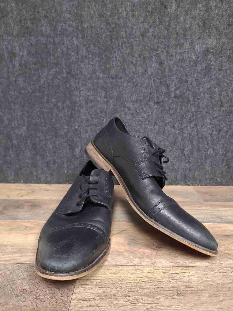 Clarks Gilman Cap Black Leather Brogue Derby Men's Dress Shoes Size 10.5