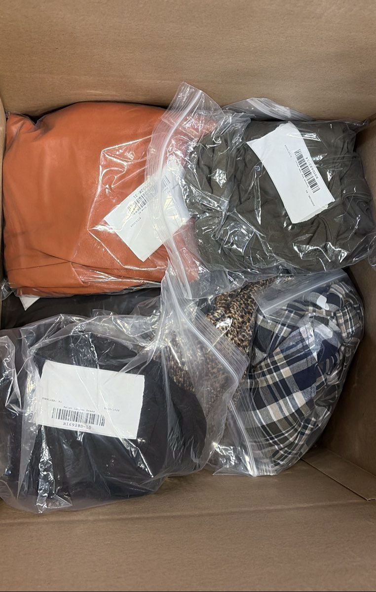 Resellers Bulk Clothing Lot 19.8 lbs Tommy Hilfiger Ralph Lauren Max Studio Mix