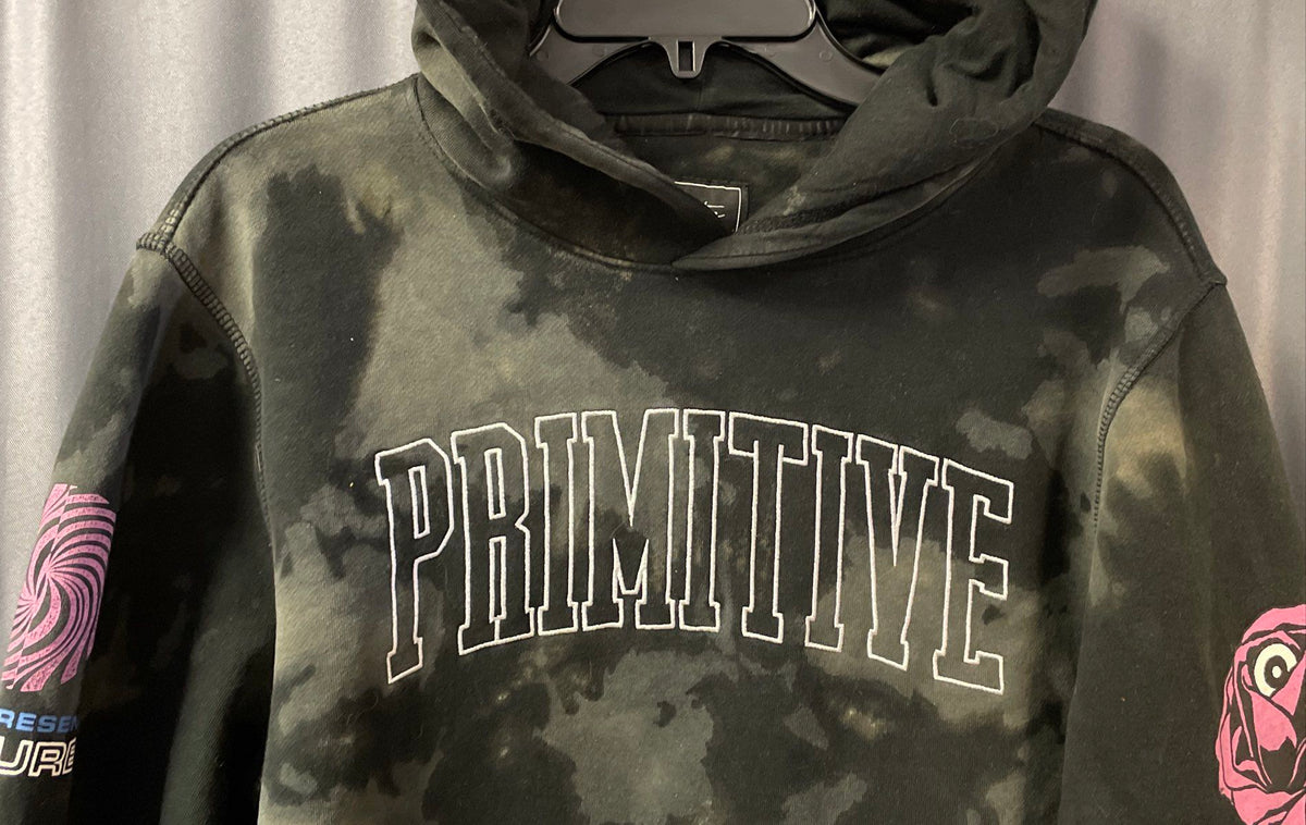 Primitive Men's Black Acid Wash Graphic Rose DNA Pullover Hoodie Sz M