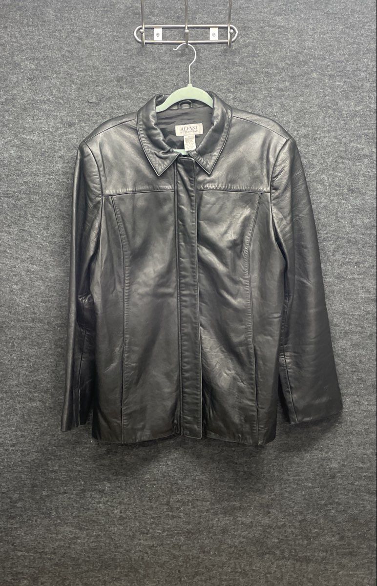 Alfani Women's Black Genuine Leather Zip Front Point Collar Jacket Sz XL