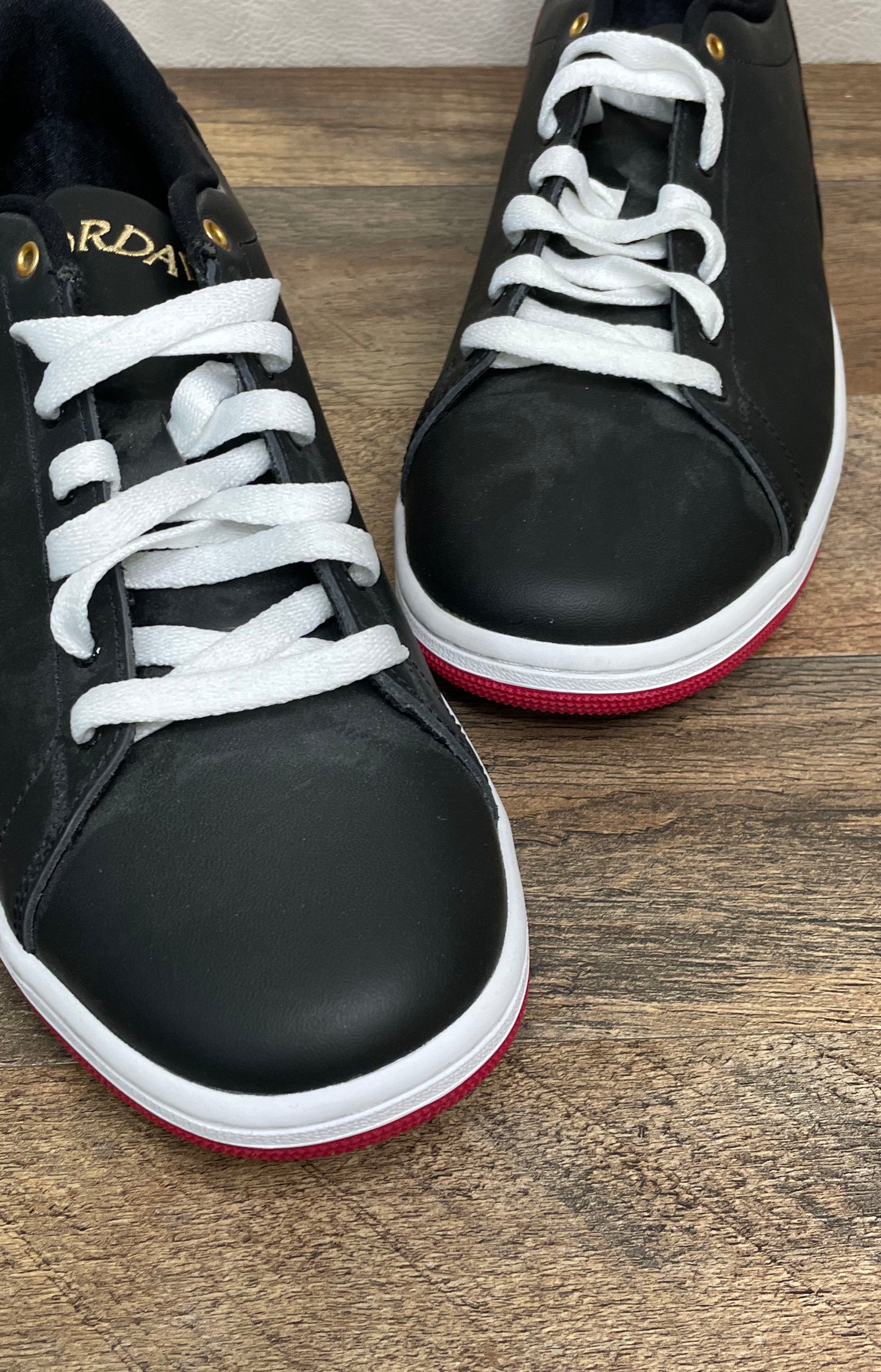 Nike Jordan Series .05 Black Red White Low Top Sneakers Men's Size 10
