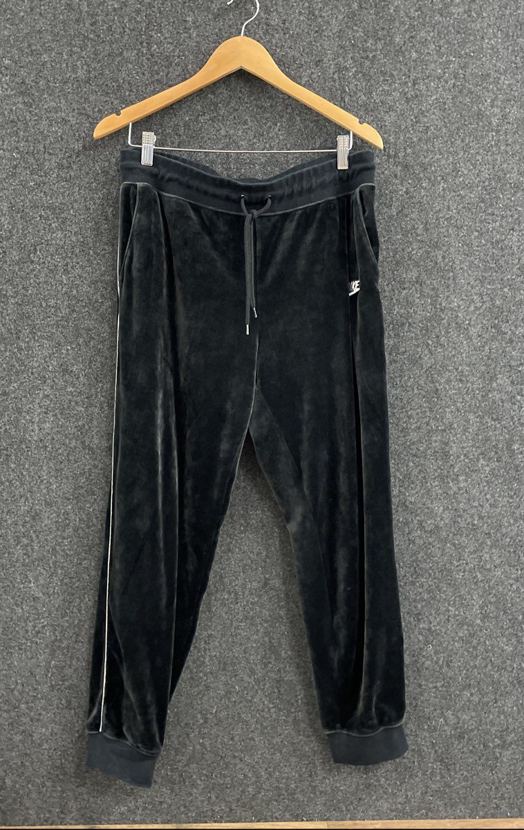 Nike Women's Velour Tracksuit Set Black Gray Cropped Zip Jacket Joggers Sz L