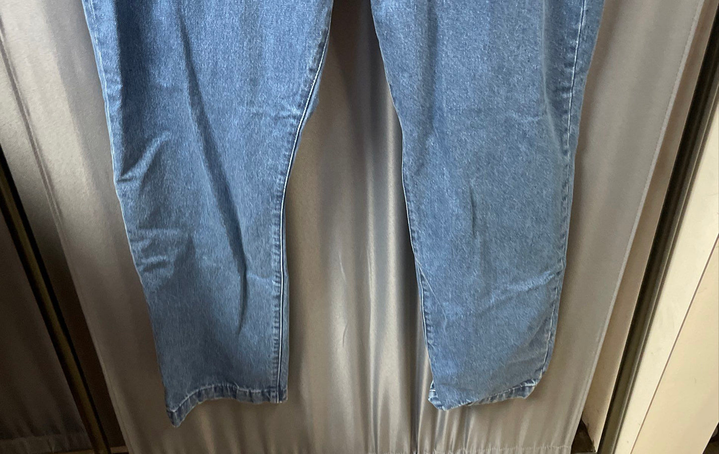 Gap Men's Blue Straight Leg Denim Chino Jeans Flap Back Pockets Sz 36x32 NWT