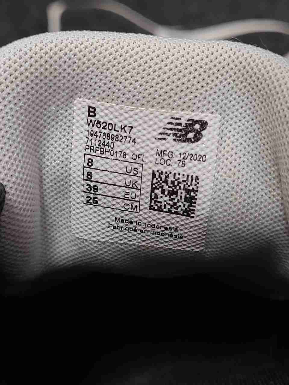 New Balance 520v7 W520LK7 Black White Women's Running Shoes Size 8