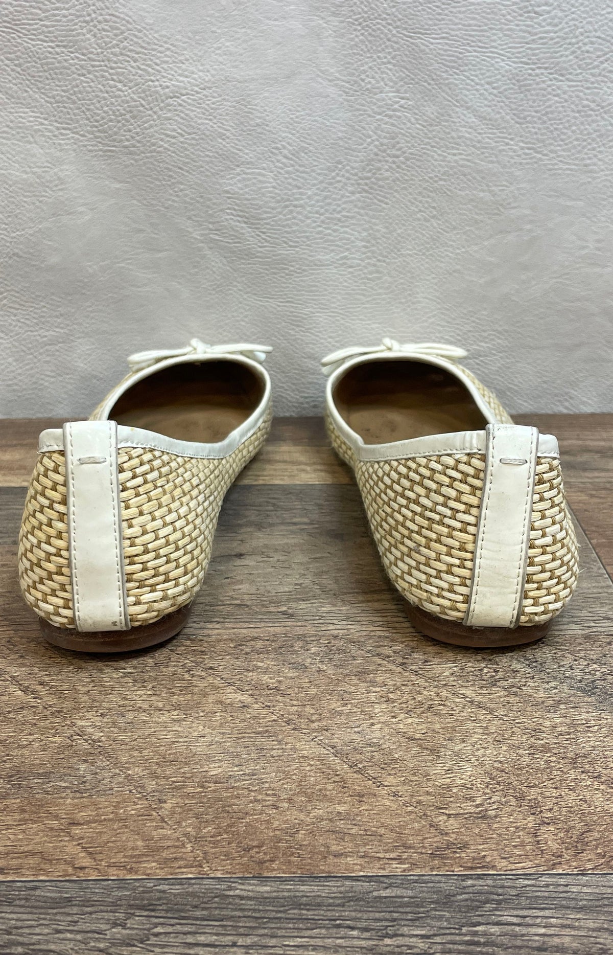 Tory Burch Woven Raffia Patent Leather Bow Ballet Flats Cream Natural Size 6.5
