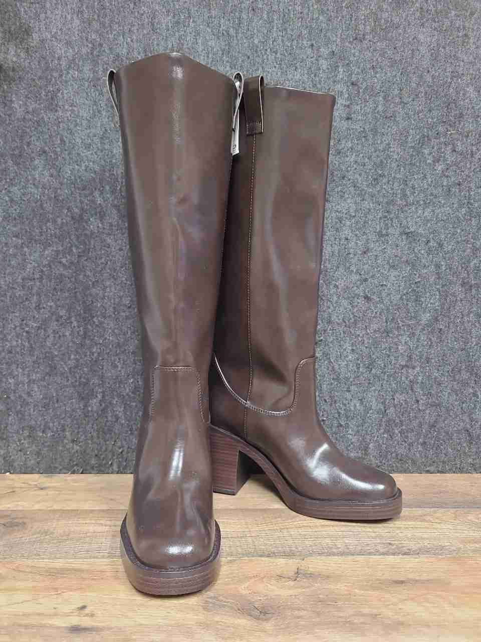 H&M Dark Brown Knee High Block Heel Square Toe Boots Women's Size 7 EUR 38 NWT