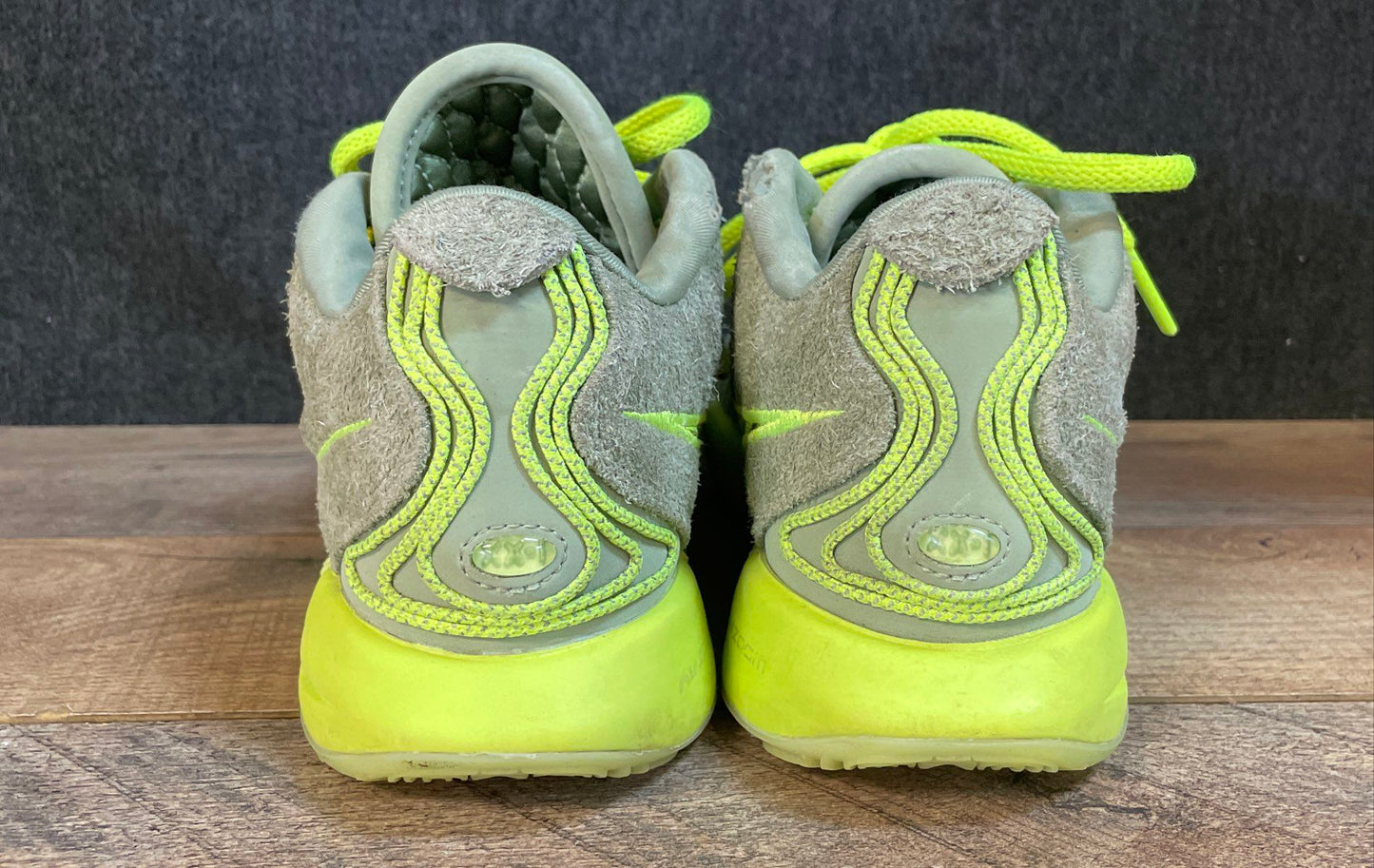 Nike LeBron 21 Algae GS Oil Green Volt Basketball Shoes FV2345-302 Size 5Y