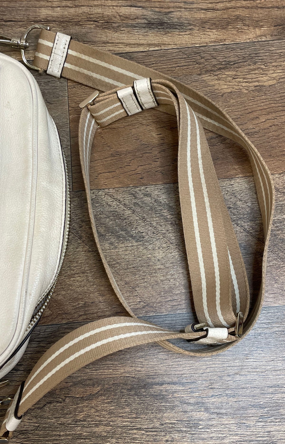 Kate Spade White Leather Crossbody Camera Bag Webbed Strap Gold Hardware