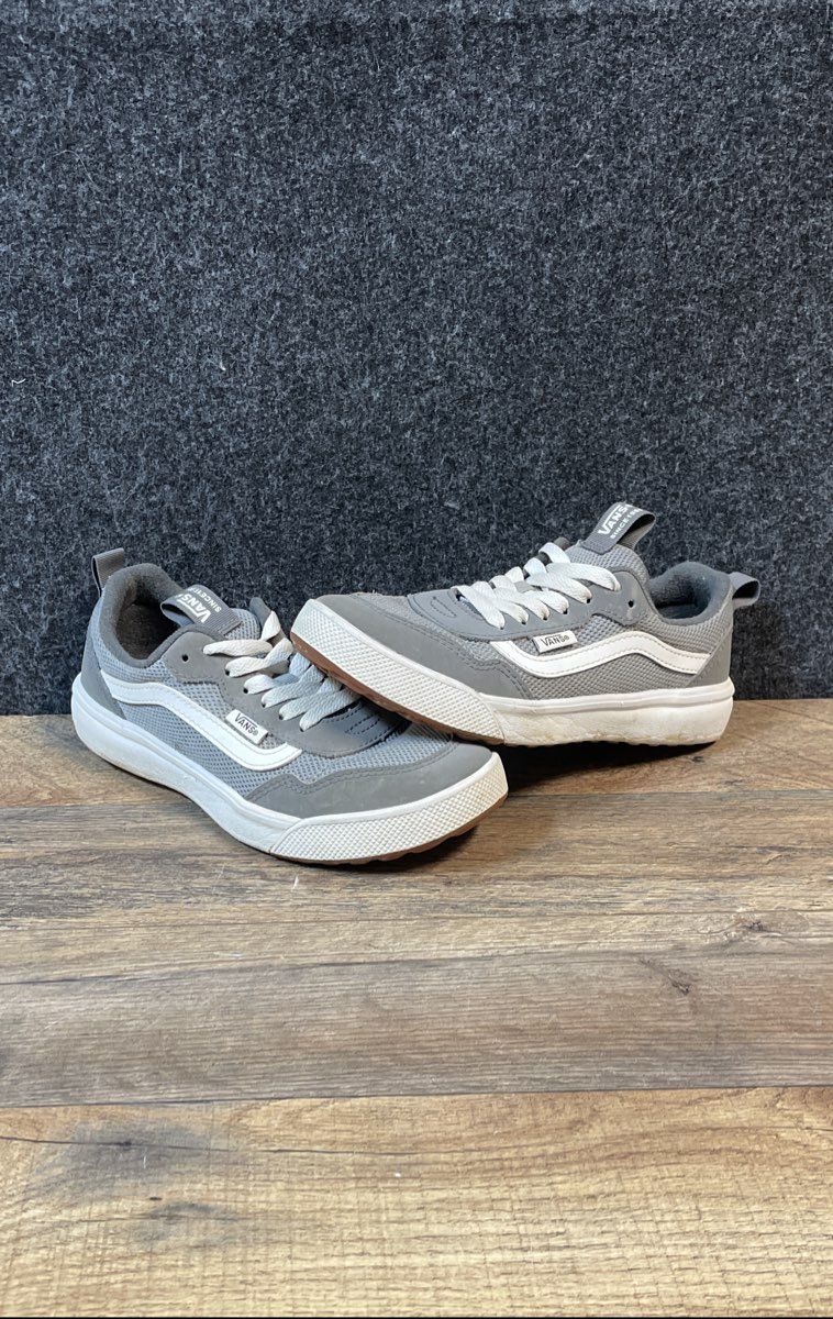 Vans UltraRange Rapidweld Grey White Youth Sneakers Size 4Y