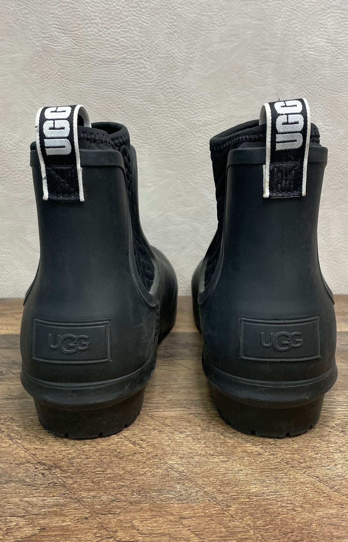 UGG Chevonne Black Waterproof Chelsea Rain Boots Women's Size 7