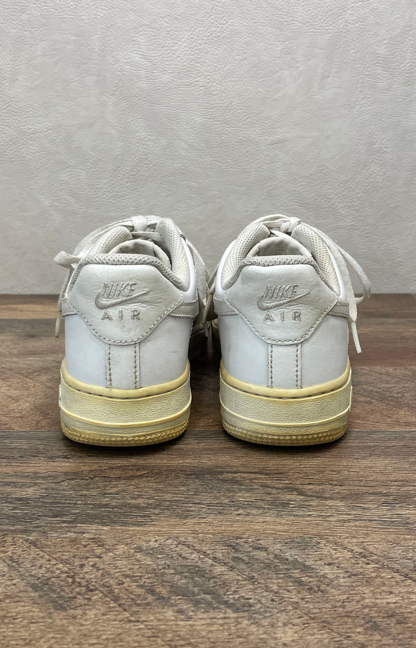 Nike Air Force 1 Low GS Triple White Leather Sneakers Size 7Y 315115-112