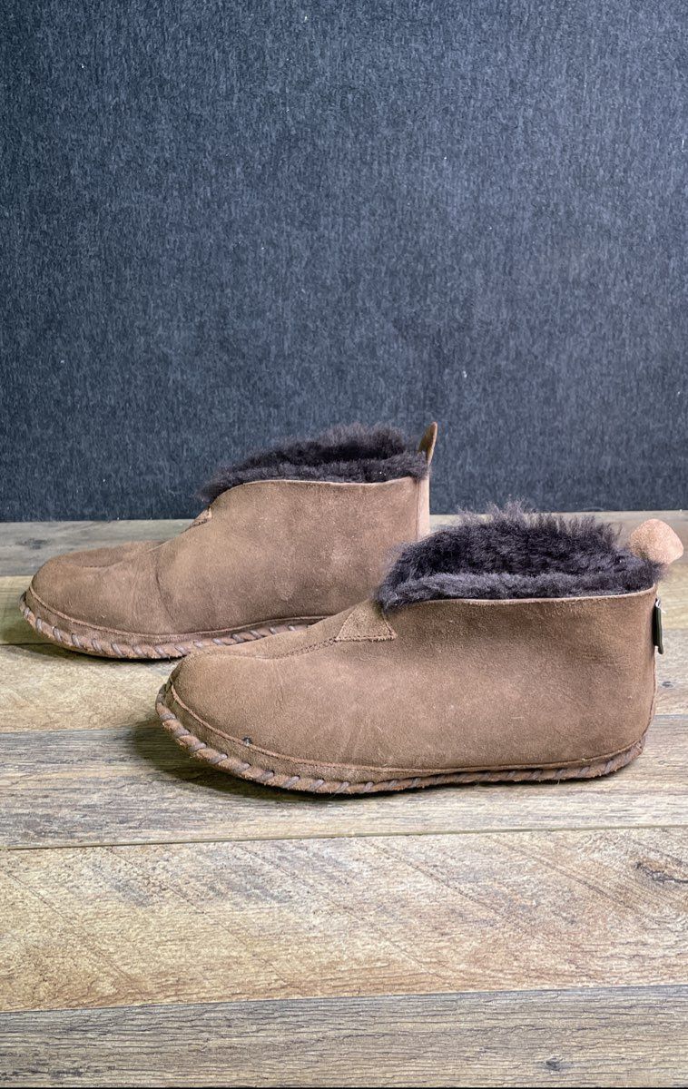 L.L. Bean Women's Brown Suede Shearling Wicked Good Slipper Booties Size 8