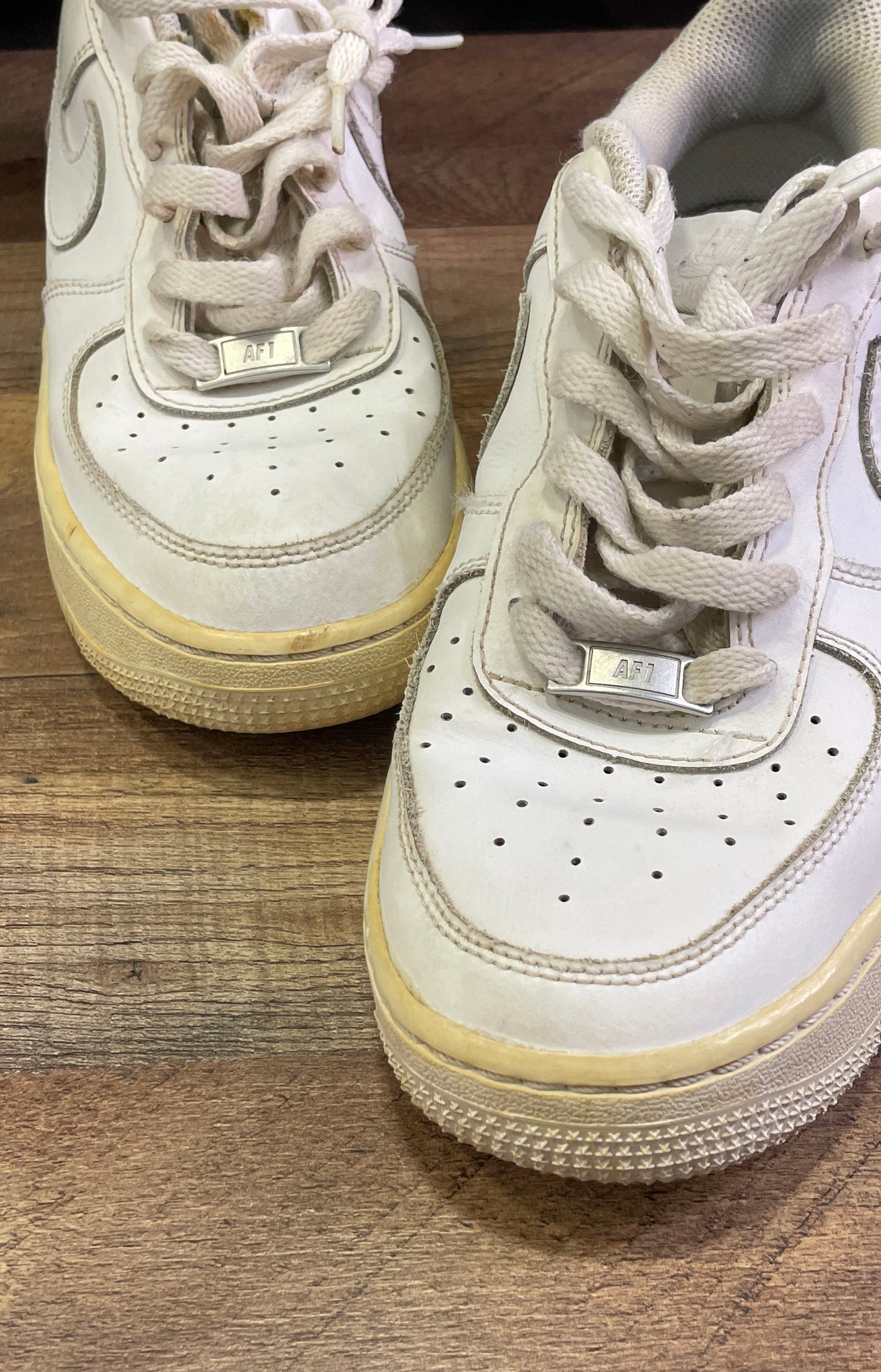 Nike Air Force 1 Low Triple White GS Sneakers 314192-117 Size 7Y