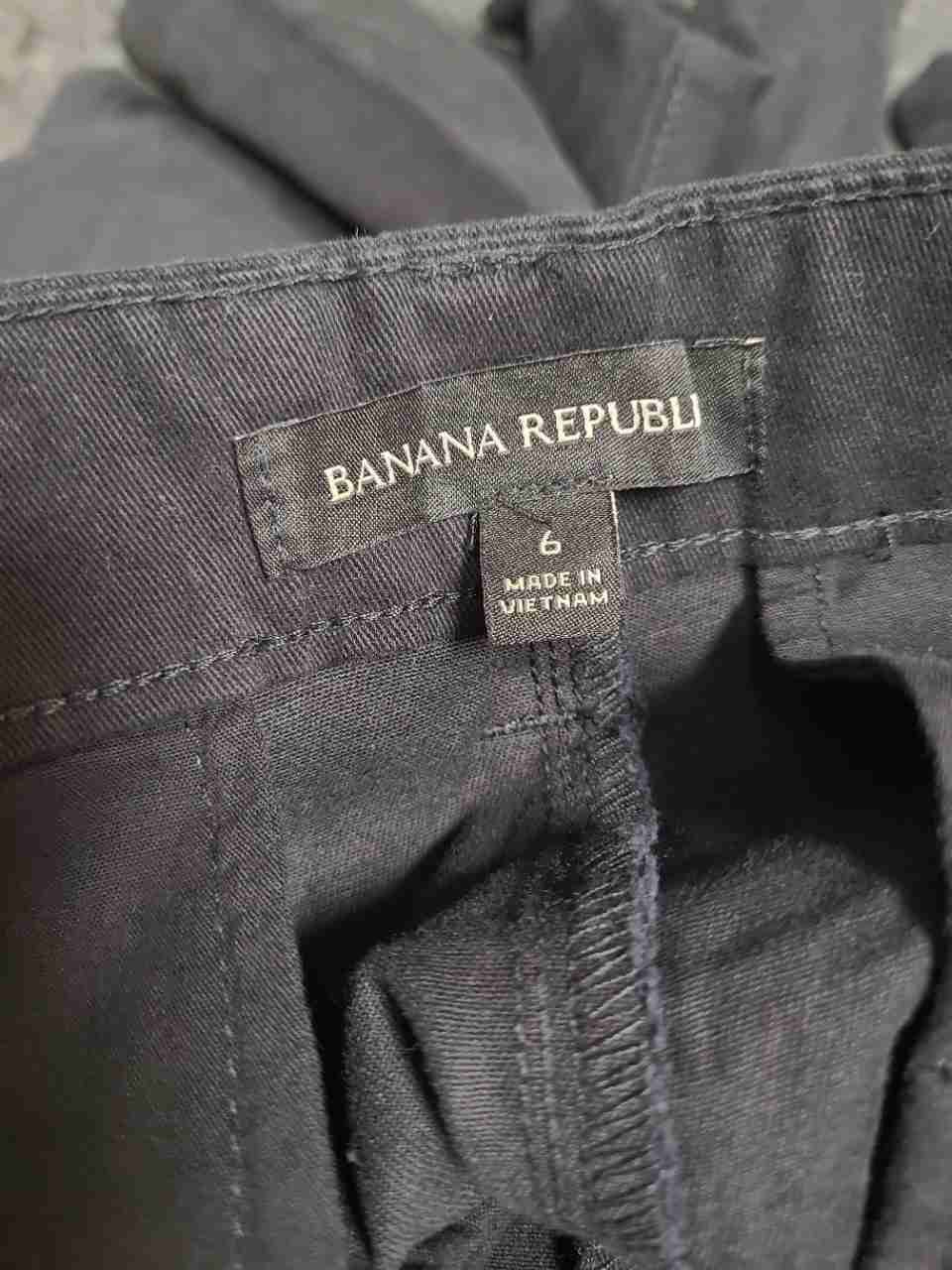 Banana Republic Women's Black Pleated Cotton Blend Shorts NWT Size 6