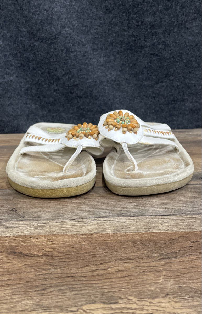 Earth Spirit Cottonwood White Beaded Leather Thong Sandals Women's Size 9.5