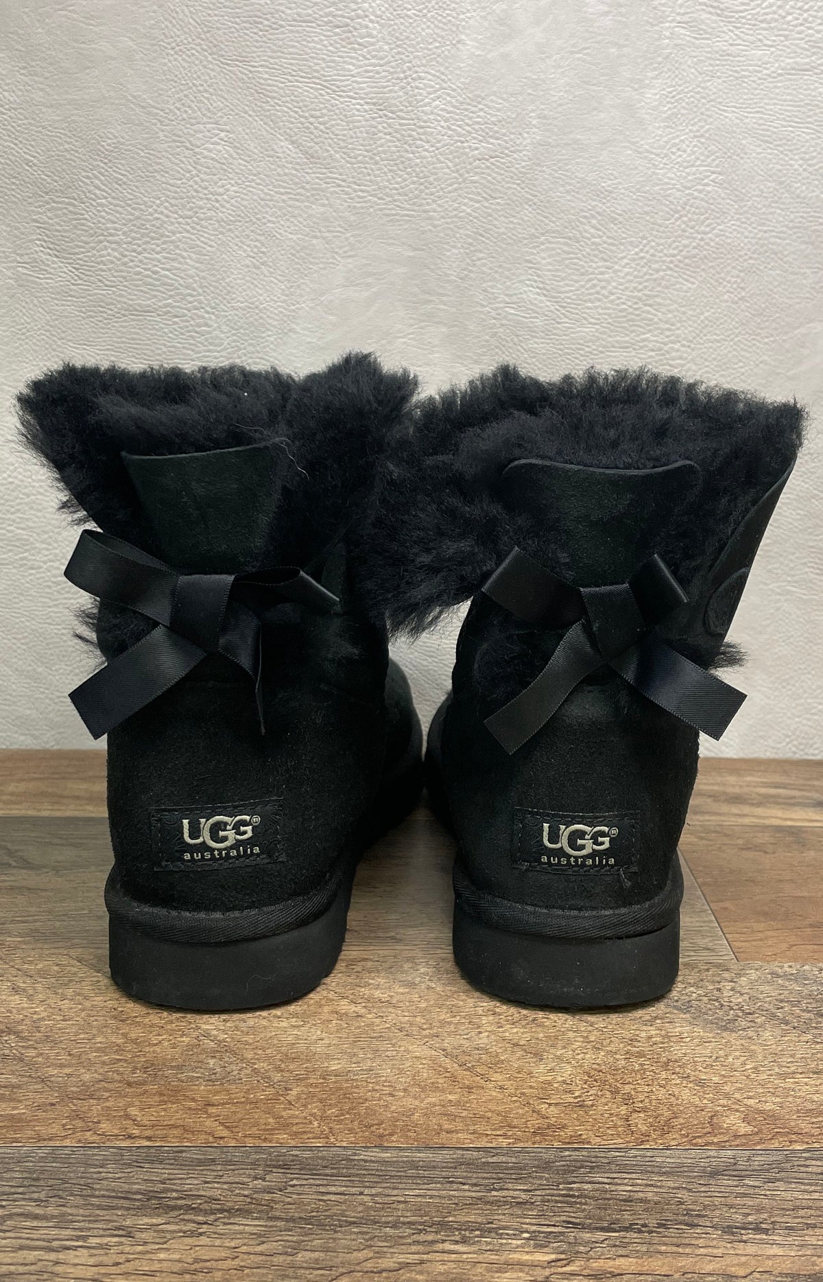 UGG Mini Bailey Bow Black Suede Ankle Boots Women's Size 7