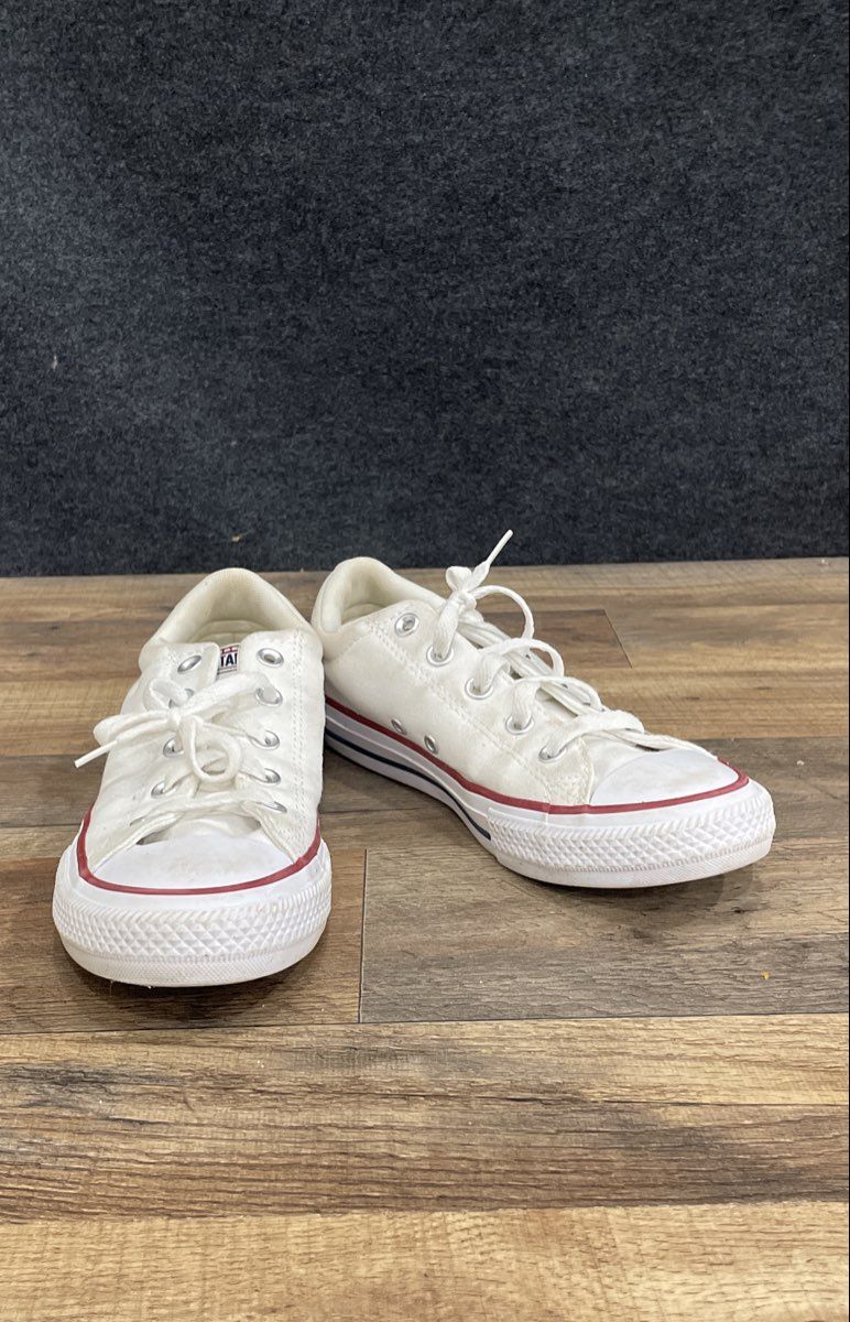 Converse Chuck Taylor All Star Madison White Low Top Kids Size 4