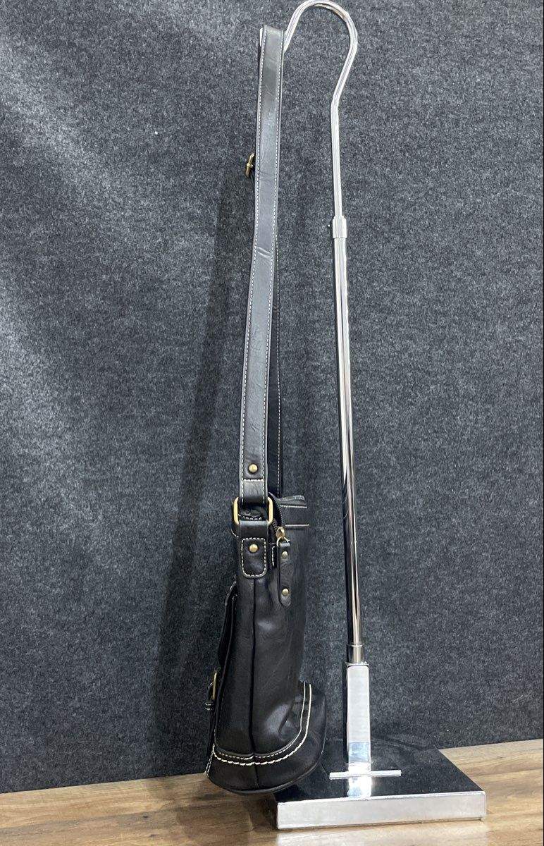 B.O.C Black Leather Crossbody Bag White Contrast Stitching Brass Hardware