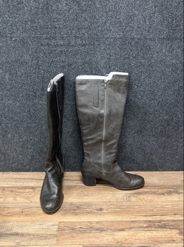G.H. Bass Franny Grey Leather Tall Riding Boots Women's Size 9